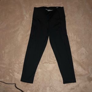 Victoria Secret Sport Knockout Capri Leggings